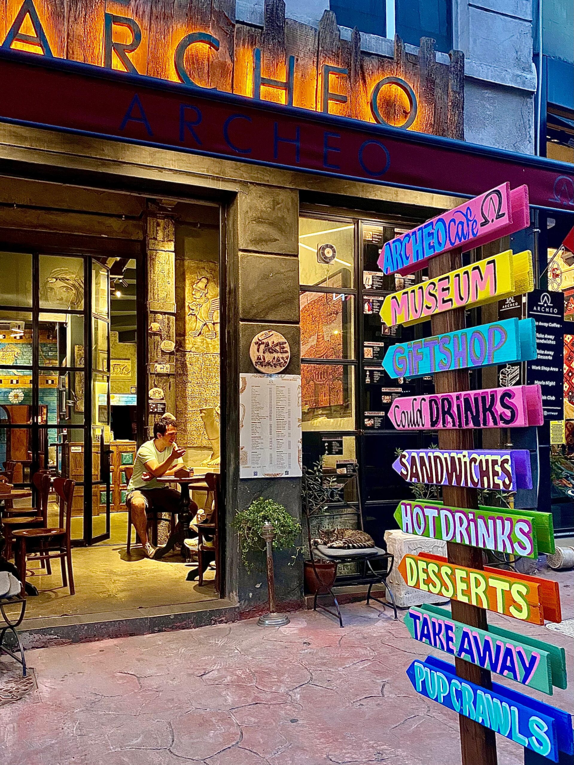 Archeo Cafe ve Hostel Dış Görünüm